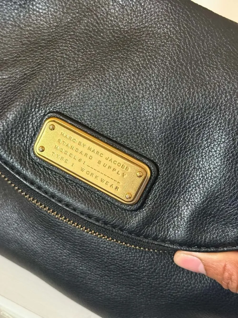 Marc Jacobs Authentic Black Leather Crossbody Purse Handbag Pebbled